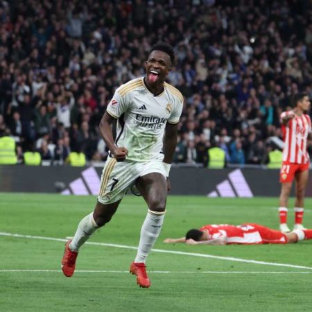 Real Madrid mount second-half comeback to clinch five-goal thriller against Almeria